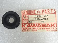 Seitendeckelgummi Kawasaki Z900/1000 Neu 1 Stück.