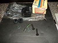 Befestigungs Set f�r Benzintank KLR650 Kawasaki Neu.